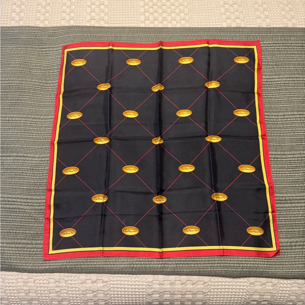 4 Vibrant Square Scarves - Picture 3 of 10